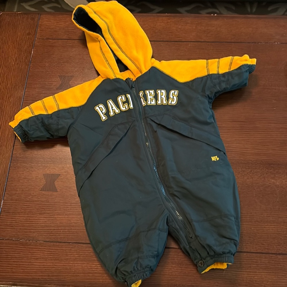 NFL Green Bay Packers fleece lined onesie snowsuit reversible 6-9 months